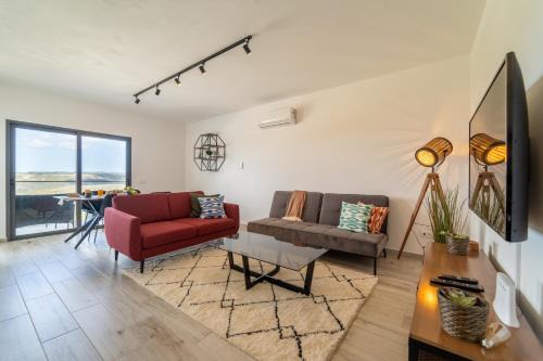 Espartal Apartment | A TARAMBOLA - Walking distance to Monte Clerigo and Amoreira beaches