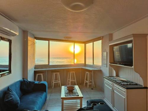 Doonside Apartment | A Thin Slice of Heaven