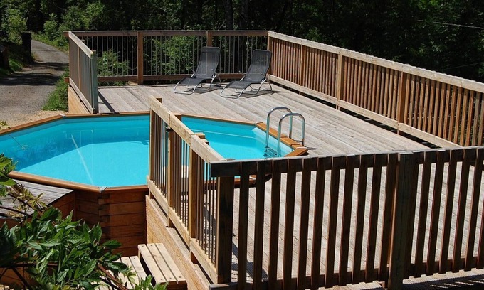 Saint-Christophe Cottage | A traditional country house with a swimming pool near ALBI and NAJAC.