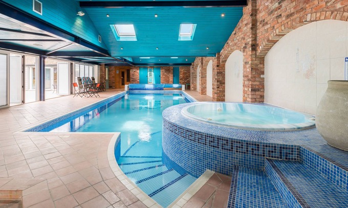 Deerhurst House | A tranquil countryside escape, with a Swimming Pool, Jacuzzi and Sauna!