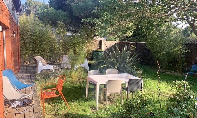 Batz-sur-Mer House | A vacation home in Batz-sur-Mer: close to the beach and town, with garden!