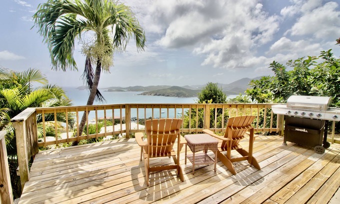 Estate Bakkero Apartment | A View That Will Take Your Stress Away And Leave You Begging For More!