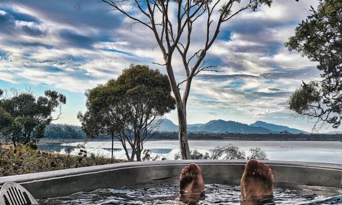 Coles Bay House | A Wabi-Sabi Hygge-infused sauna & spa escape
