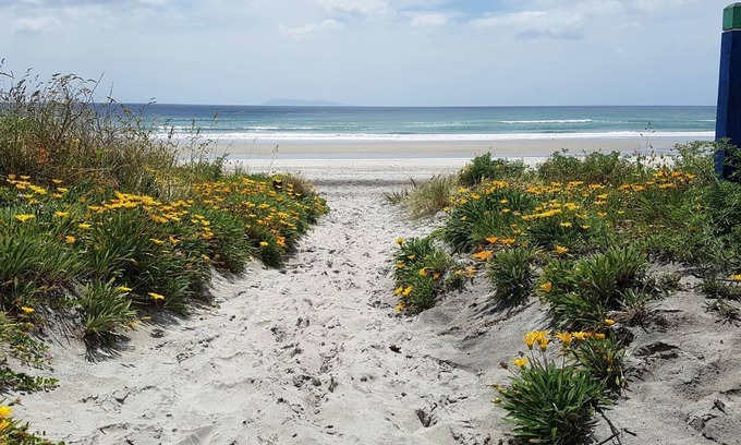 Waihi Beach House | A Waihi Beach Escape. relaxing contemporary retro