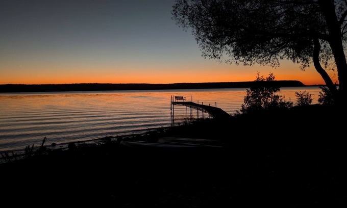 Sturgeon Bay Cottage | A Waterfront Home for All-Seasons in Door County!