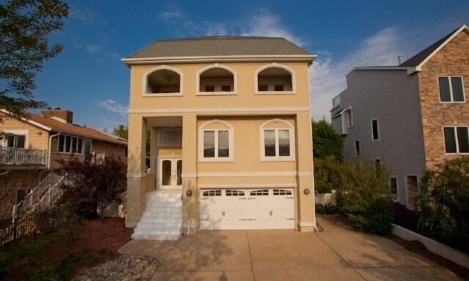 Croatan Beach House | A Wave From It All - Croatan VB