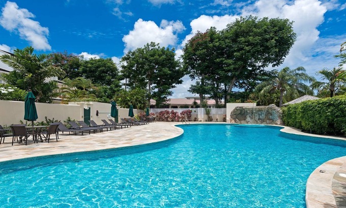 Mullins House | A Wonderful 4 Bedroom Townhouse In Mullins Bay. Short Walk To The Beach.
