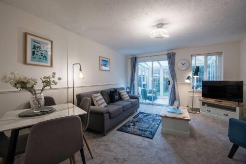 Beverley House | AA Bielby Drive