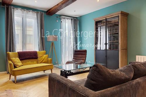 Ault Apartment | AA13 - Le Victor HUGO - séjour d’exception dans un appartement historique