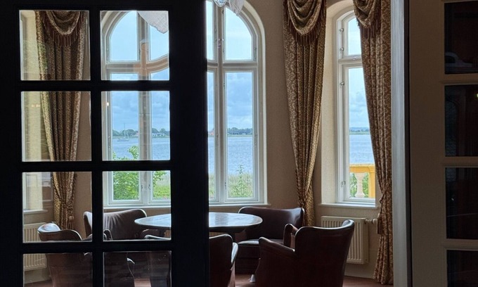 Aarosund Hotel | Aarøsund Badehotel