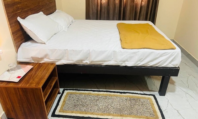 Mayiladuthurai Hotel | Aashira Residency