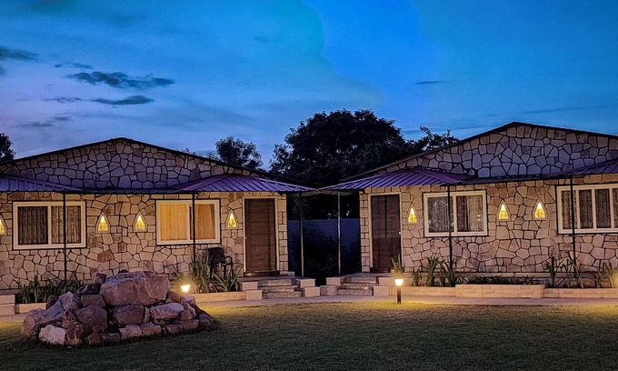 Sawai Madhopur Hotel | Aashiyana Luxury Cottages