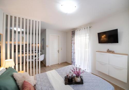 Lefkada Town Apartment | Abali Studios