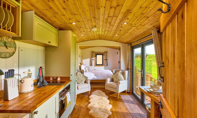 Wichenford Other | Abberley Shepherds Hut - Ockeridge Rural Retreats