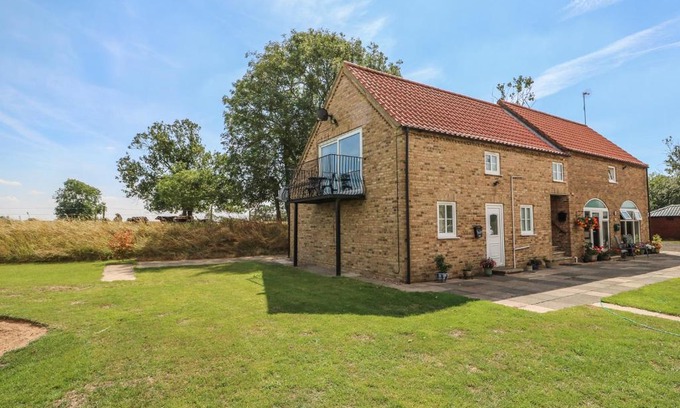 Lincoln House | Abbey Cottage