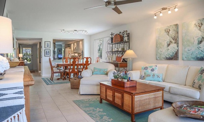 Imperial Golf Estates Apartment | Abbey On The Lake Condo 101 condo