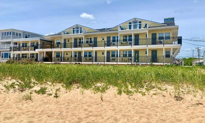 Old Orchard Beach Hotel | Abellona Inn & Suites