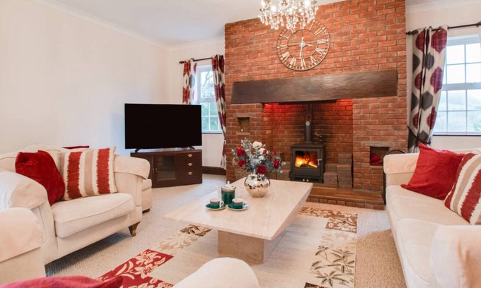 Machynlleth House | Aberhiriaeth Hall in Machynlleth