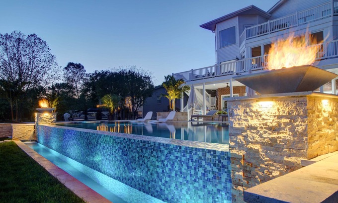 Gallatin House | Above Nashville Lakeside Oasis I Lakefront | Pool&Spa | Game Room I Services