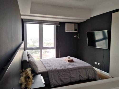 Poblacion District Apartment | abreeza chills place t2-2521