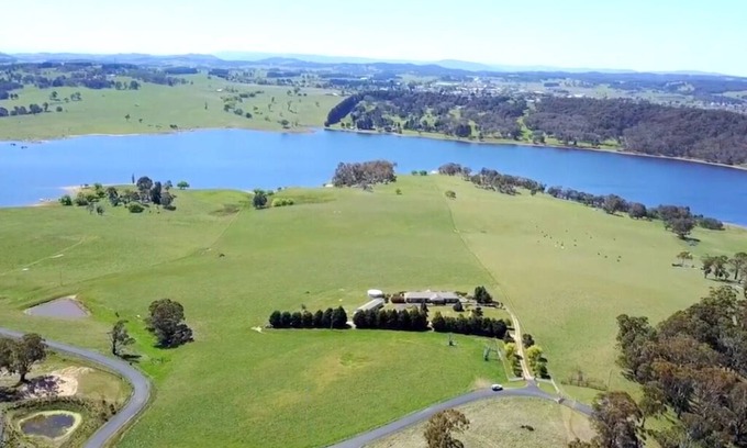 Oberon House | ABSOLUTE LUXURIOUS LAKEFRONT HOMESTEAD AT ALPINE LAKE OF OBERON BLUE MOUNTAINS