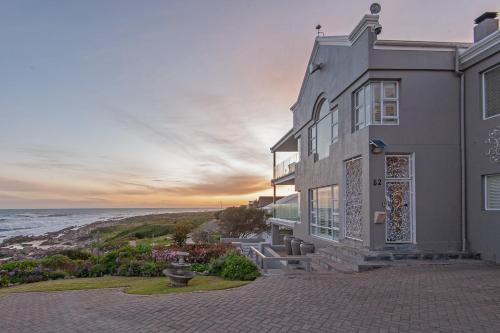 Sandbaai House | Absolute Ocean Boutique Guesthouse