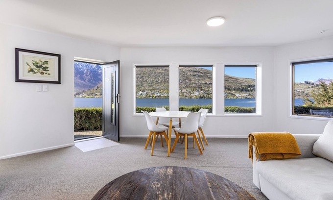Queenstown Apartment | Absolute Waterfront Apartment - Lakeside access with trails straight to town