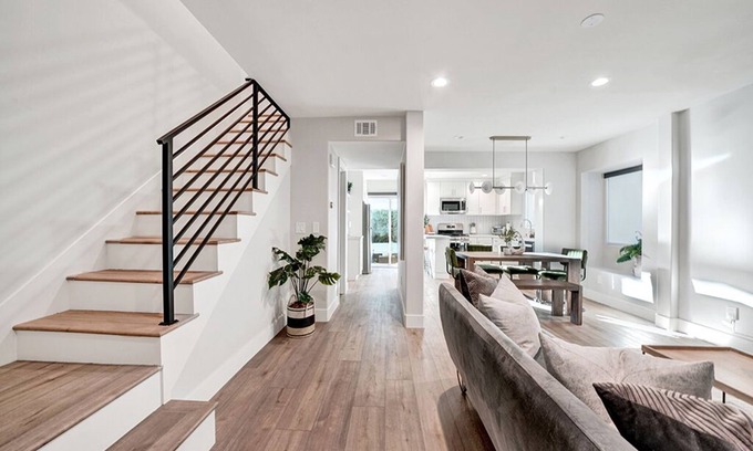 Fullerton House | Absolutely Spectacular Newly Remodeled 5mi Disney