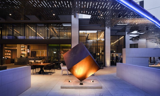 Downtown Phoenix Hotel | AC Hotel by Marriott Phoenix Downtown