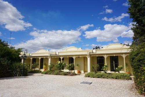 Echuca Apartment | Acacia Terraces
