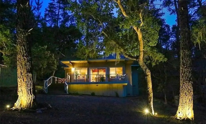 Marine Terrace House | Accepting bookings for 2026; fully booked this year. Cozy retreat in the pines.