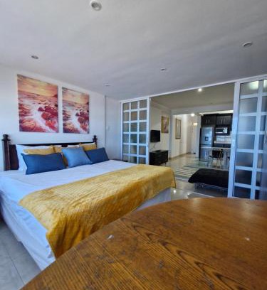 North Beach Apartment | Accommodation Front - Beachfront 3 Sleeper with Ocean Views