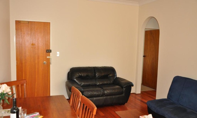 Bexley Apartment | Accommodation Sydney Kogarah 2 bedroom apartment with balcony