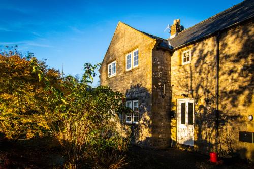 Tideswell House | Acer Holiday Cottage Tideswell village Buxton Peak District by Rework Accommodation