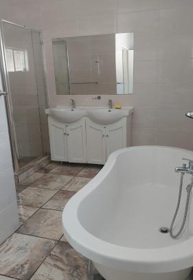 Waterkloof Glen House | Acfal12m