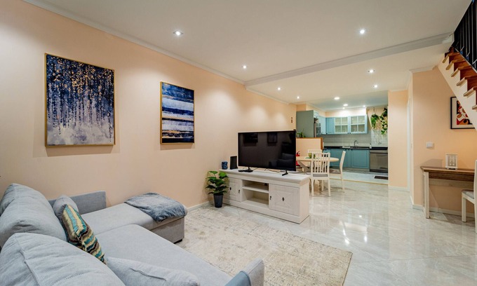 Sao Pedro Ski Chalet | Achada by Homie