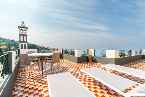 Lombo do Doutor Apartment | Achada House