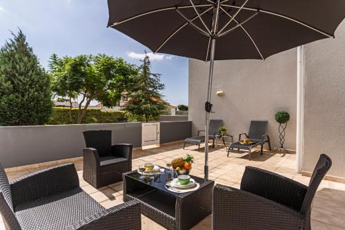 Sao Roque Apartment | Achada I by An Island Apart
