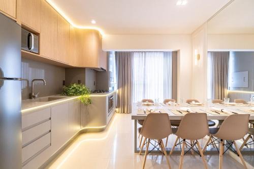 Tabuleiro dos Oliveiras Apartment | Achei Itapema Elegante ap c/vista do mar 2dorm