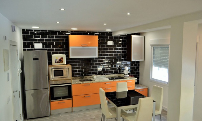 Cruz de Humilladero Apartment | ACOGEDOR Y MIMADO APARTAMENTO JUNTO ESTACIONES DE MALAGA Y CENTRO DE LA CIUDAD