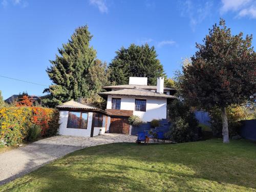 Belgrano Ski Chalet | Acogedora casa con vista al lago complejo turístico
