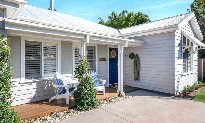 Berry Cottage | Acorn Cottage on Queen Street, Berry