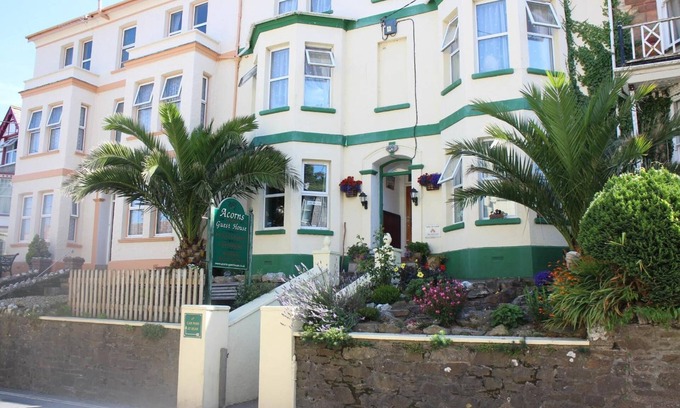Combe Martin Bed & Breakfast | Acorns Guest House