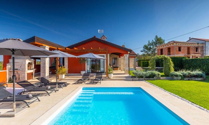 Gamboci Villa | Activity villa Marula with outdoor pool in Buje