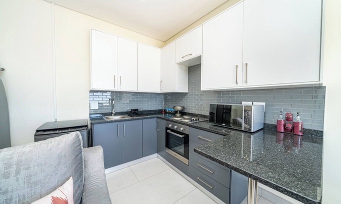 Germiston Apartment | Ada 5