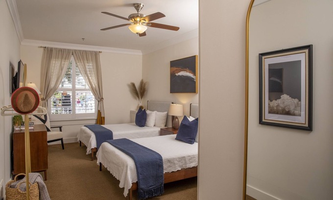 Telegraph Hill Hotel | ADA Superior Triple Room with Ensuite Bathroom