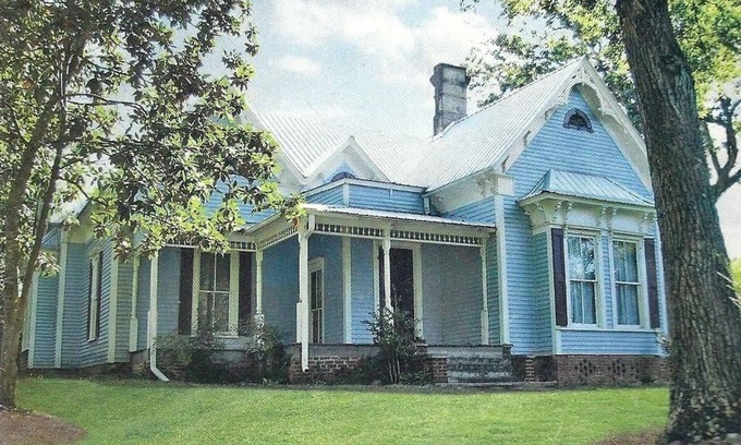 Adairsville Bed & Breakfast | Adair Manor Bed& Breakfast