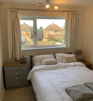 Leicester House | Adam Guest House