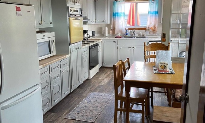 Adams House | Adams Unit 1