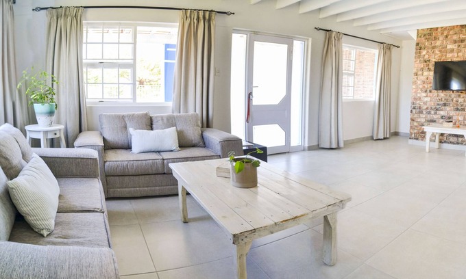 Colchester House | Addo Adventure House
